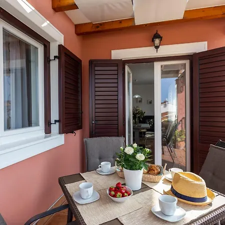 Apartment Newly Renovated In