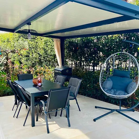 Newly Renovated In דירה *